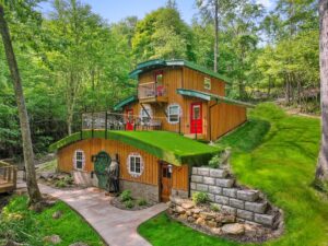 hobbit house airbnb